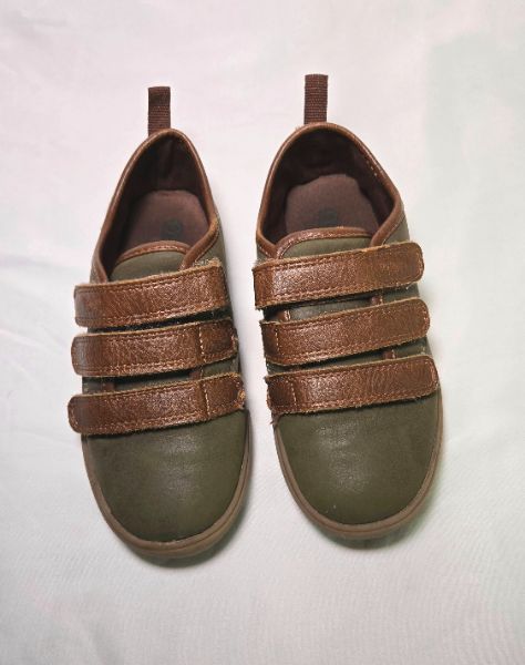 Boy Shoes, OshKosh B'gosh, Toddler 10, Shoes 10 (Toddler:2-4yr)