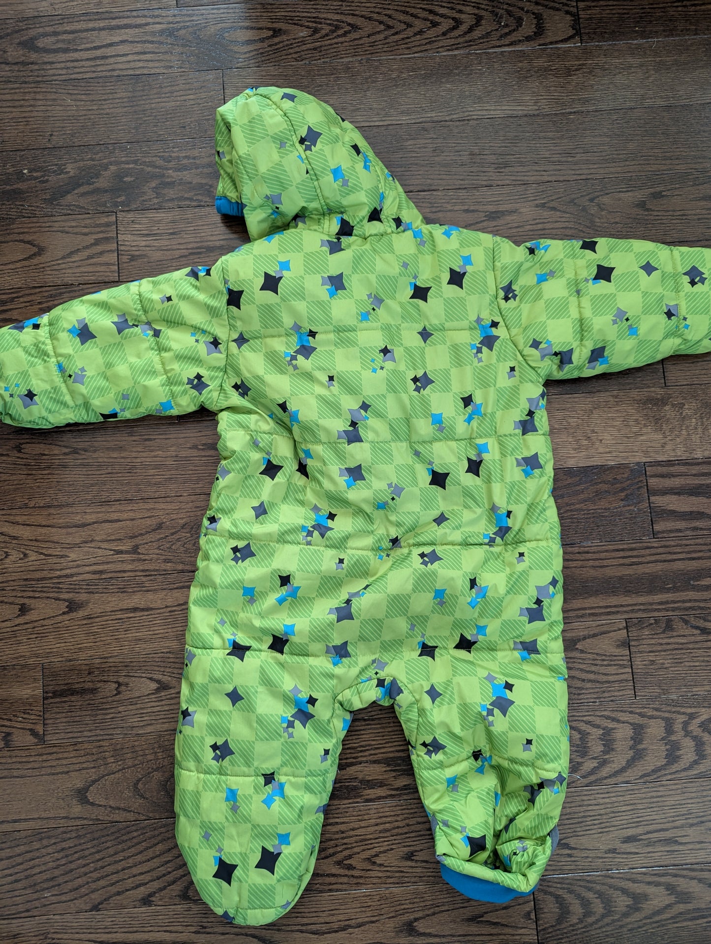 Xmtn Snowsuit size 18 months, Kids 18 Month (12-18M)