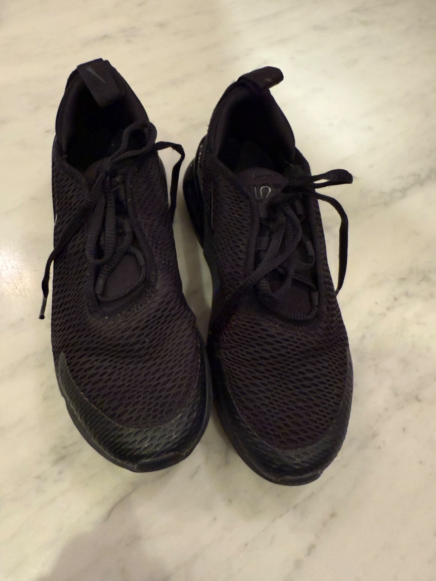 Nike Air - all black size 3, Shoes 3 (Kids:4-8yr)