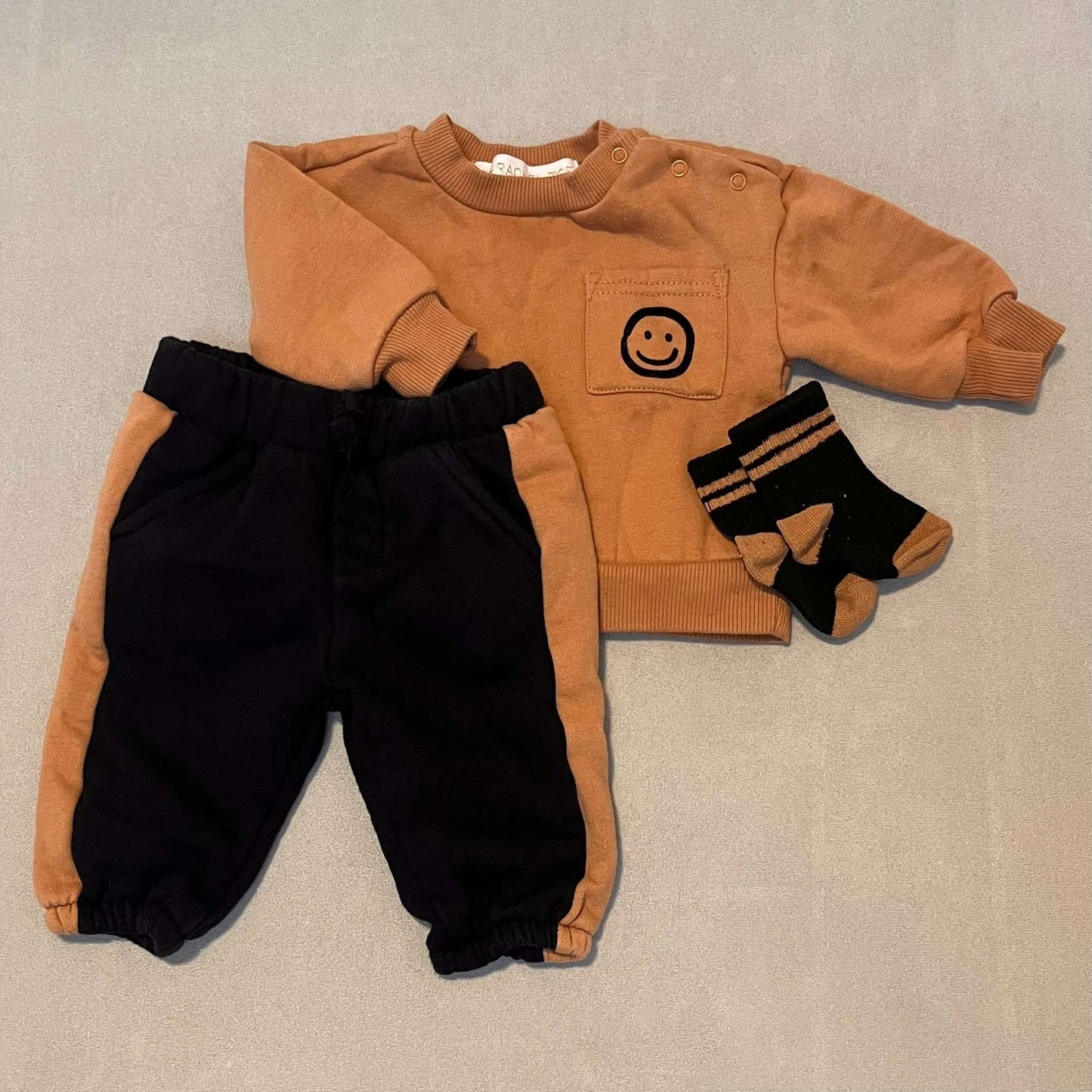 3mth Sweatsuit Outfit NWOT, Kids 3 Month (0-3M)