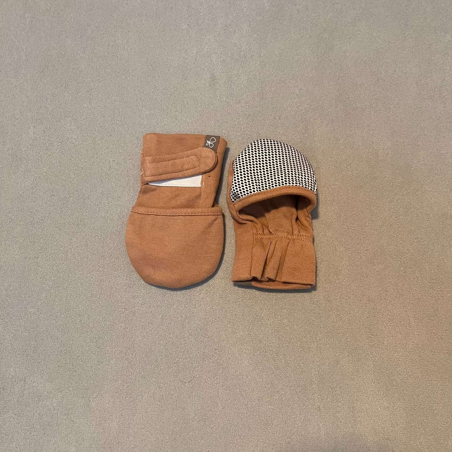 Baby Mitts NWOT