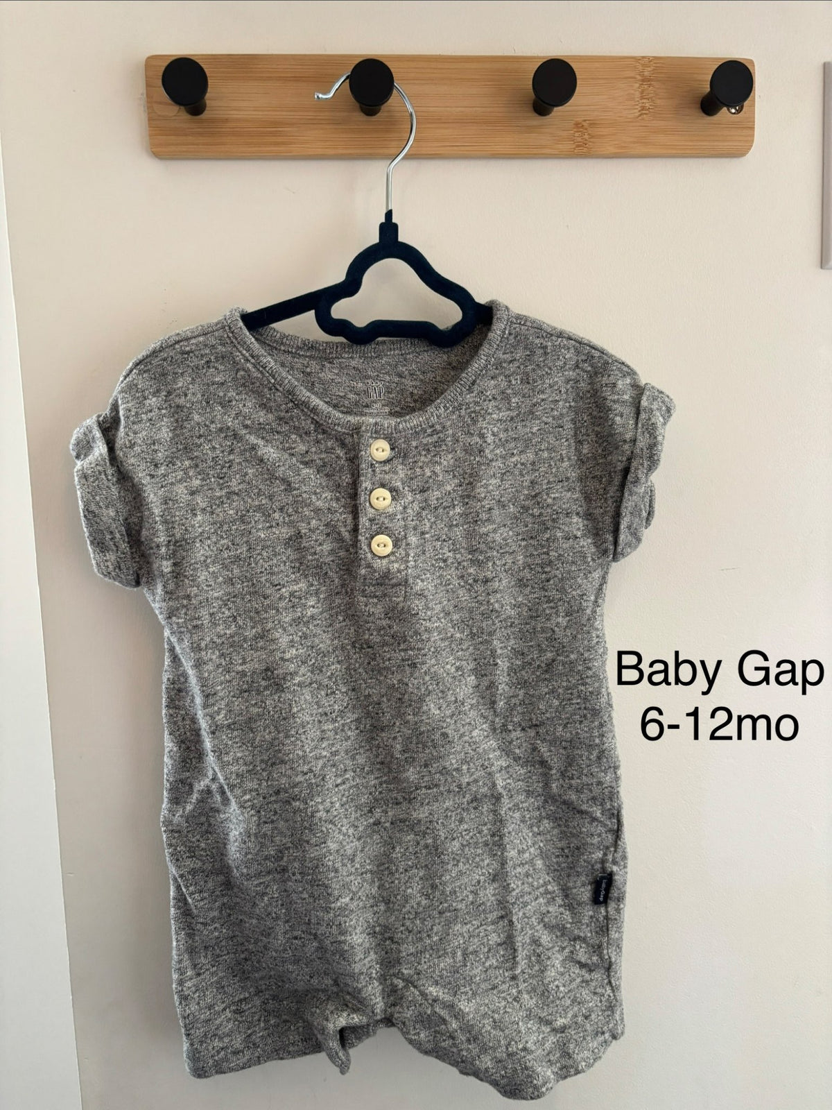 Baby gap grey romper 6-12months, Kids 12 Month (9-12M)
