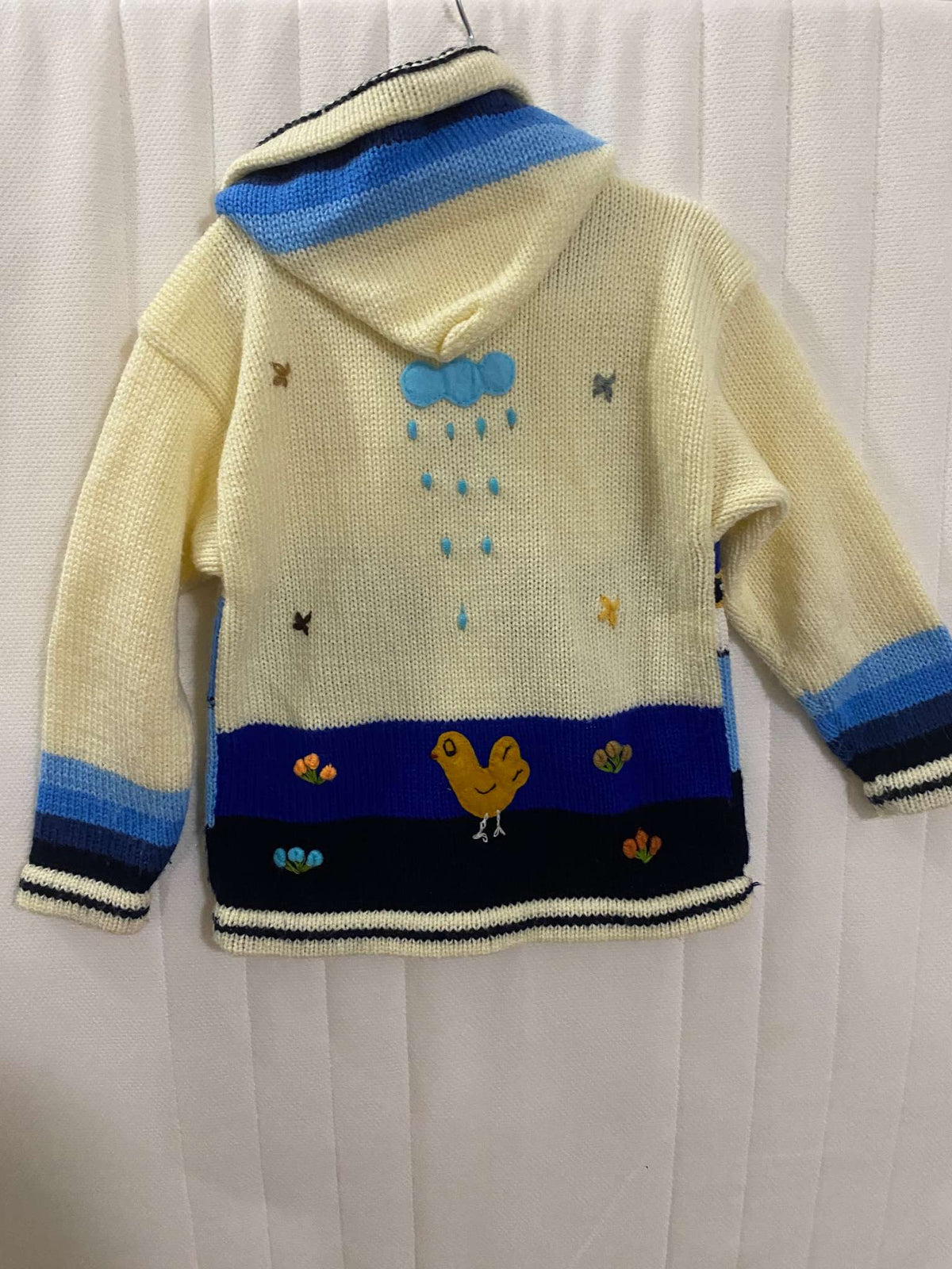 Local made: Cute Farm Sweater for little one, Kids 4/4T