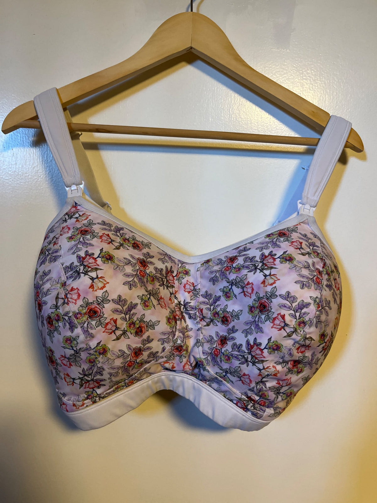 Cadenshae Nursing Bra (size 14), Maternity L (12-14)