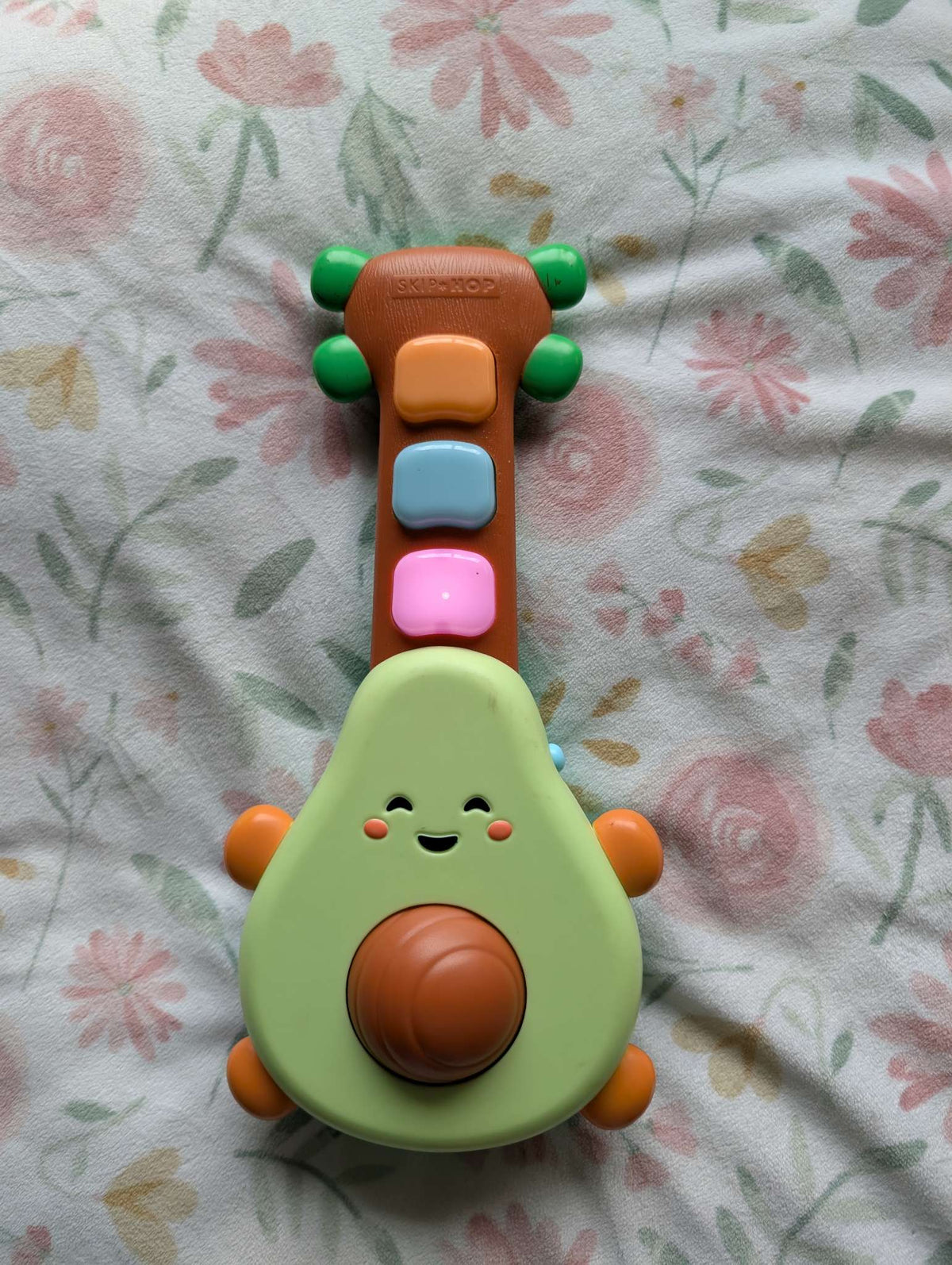 Skip and Hop Avocado guitar