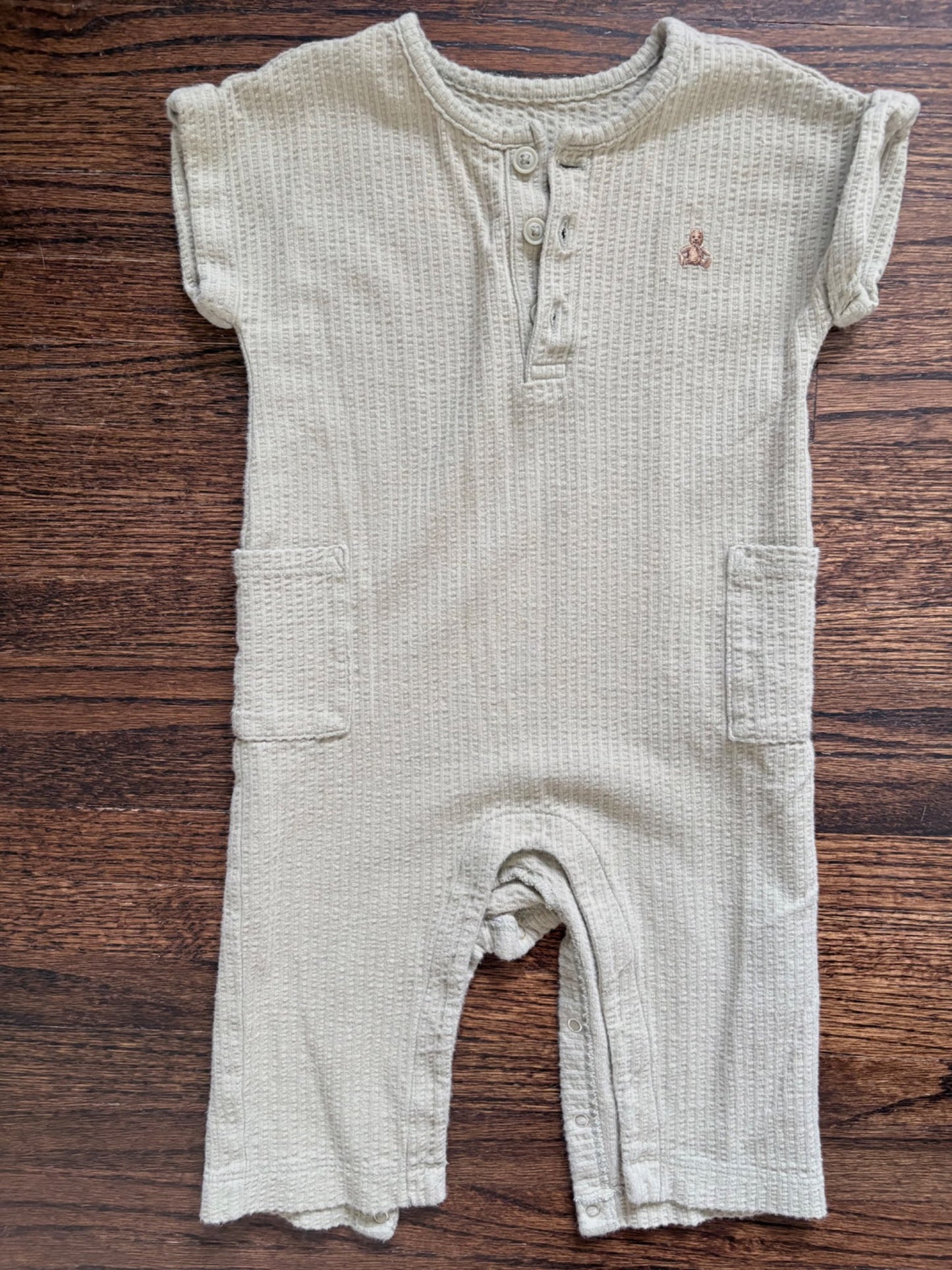 Gap Seersucker Henley Footless One Piece, 6-12 months, Kids 12 Month (9-12M)