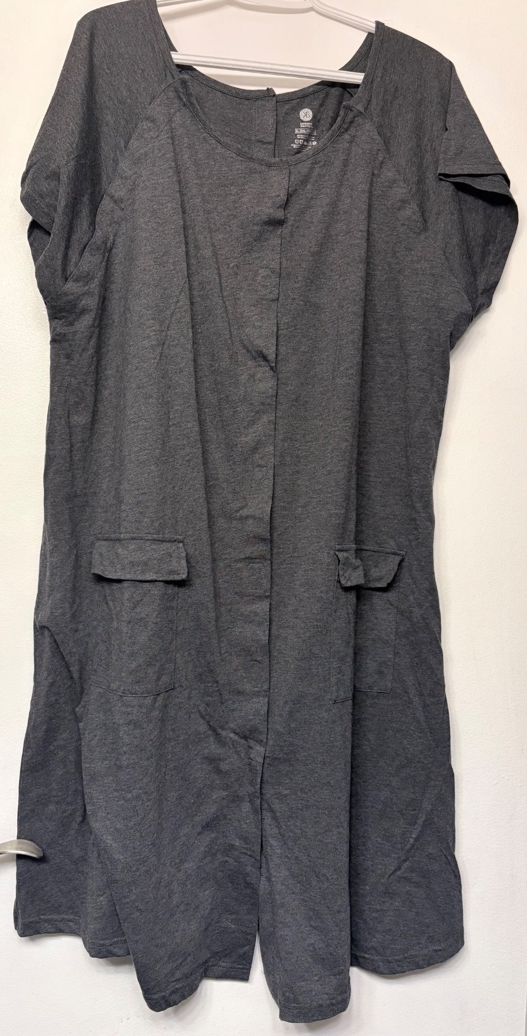 Grey Kindred Bravely Hospital Gown, Universal size, brand new , Maternity XL (16-18)