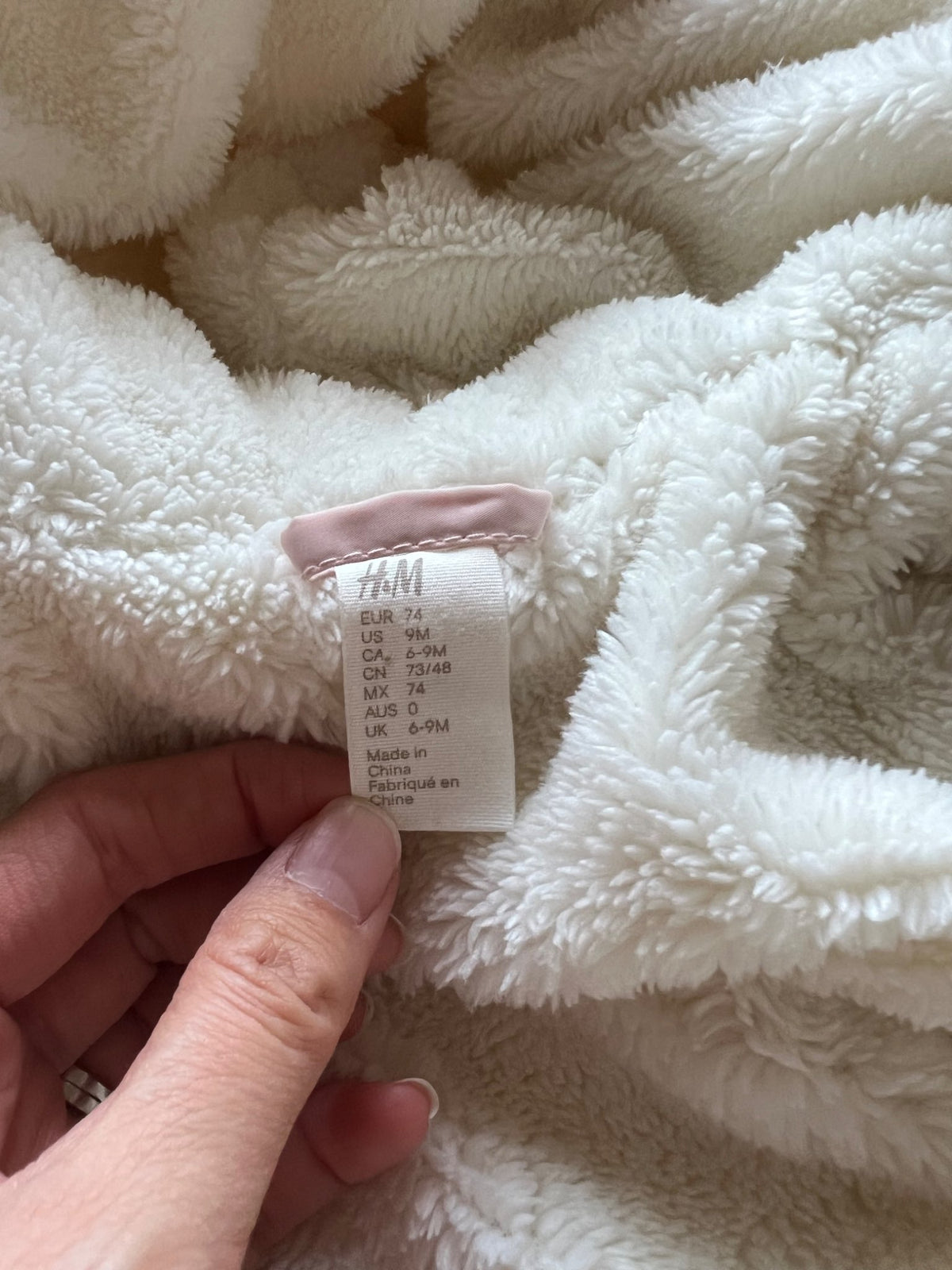 H&M Infant Snowsuit 6-9 Months, Kids 9 Month (6-9M)
