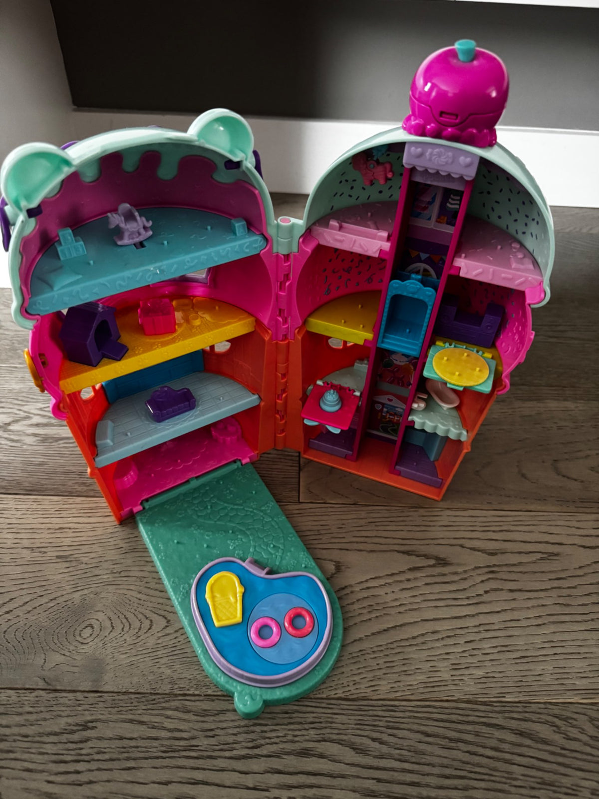 Polly Pocket Gelato House