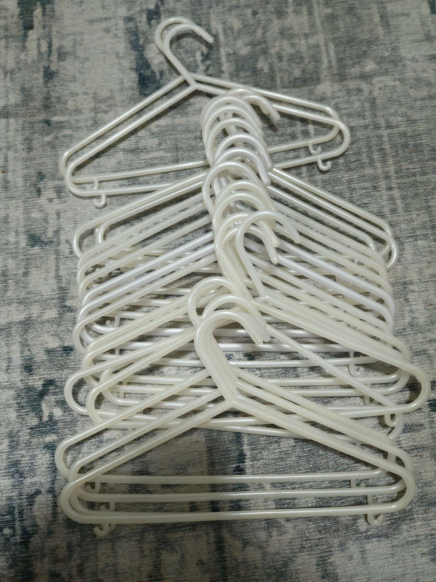 18pcs Plastic Baby Hangers