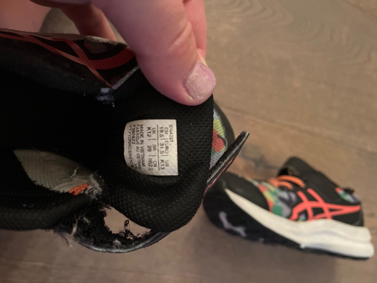 ASICS runners , Shoes 13 (Kids:4-8yr)