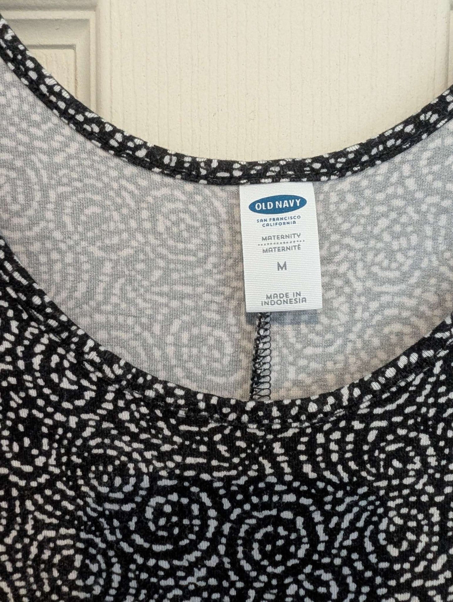 Medium Old Navy Black and White Patterned Maternity Dress, Maternity M (8-10)