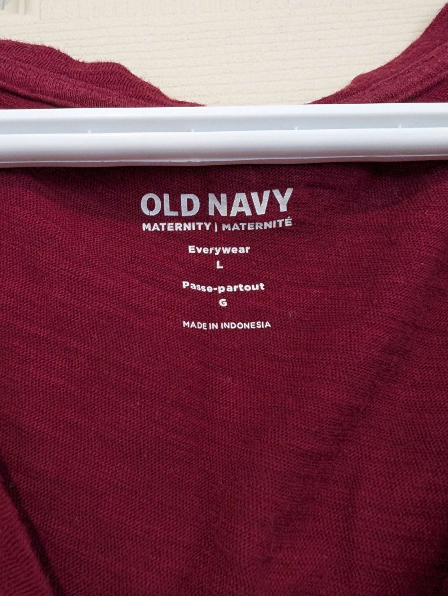 Large Burgundy Old Navy Maternity Tank, Maternity L (12-14)