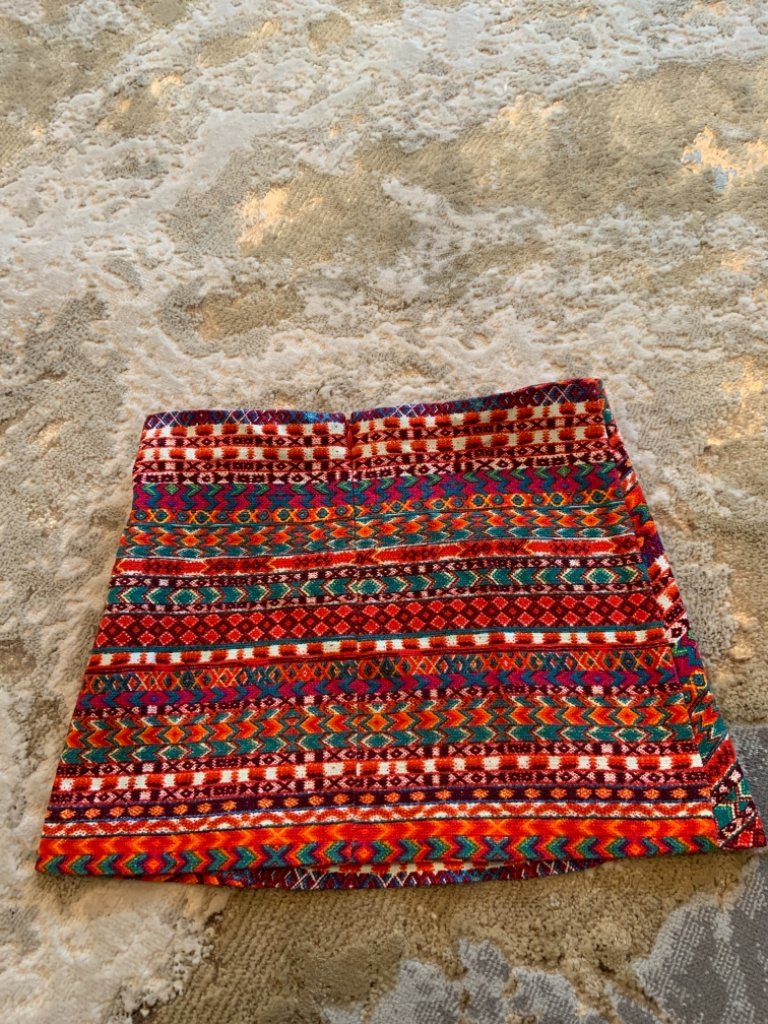 Zara Girls size 9/10 red with multicolour sequence skirt, Kids 10 (medium)