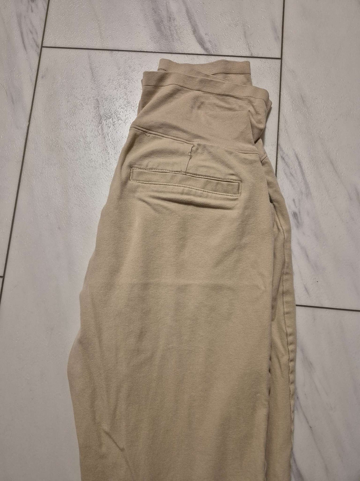 Tan Capris, Size 6, Maternity S (4-6)