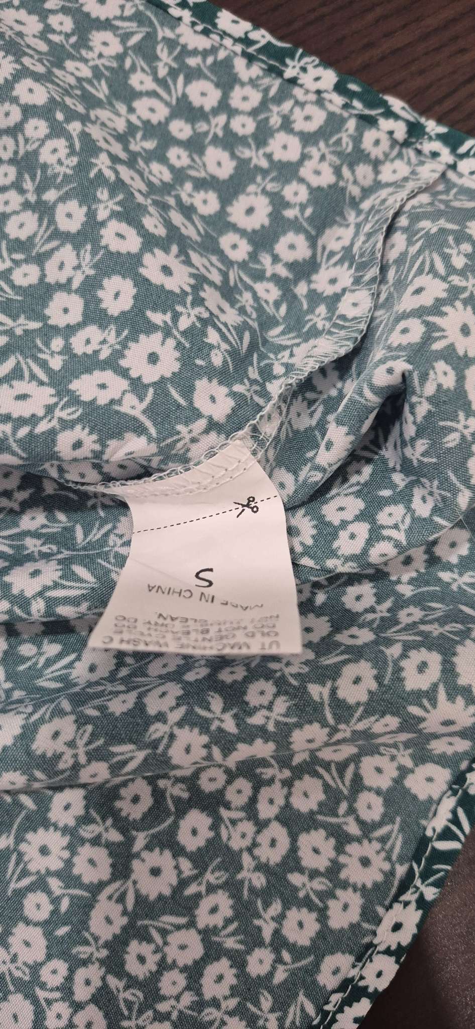 Green Floral Maternity Blouses, Size Small, EUC, Maternity S (4-6)