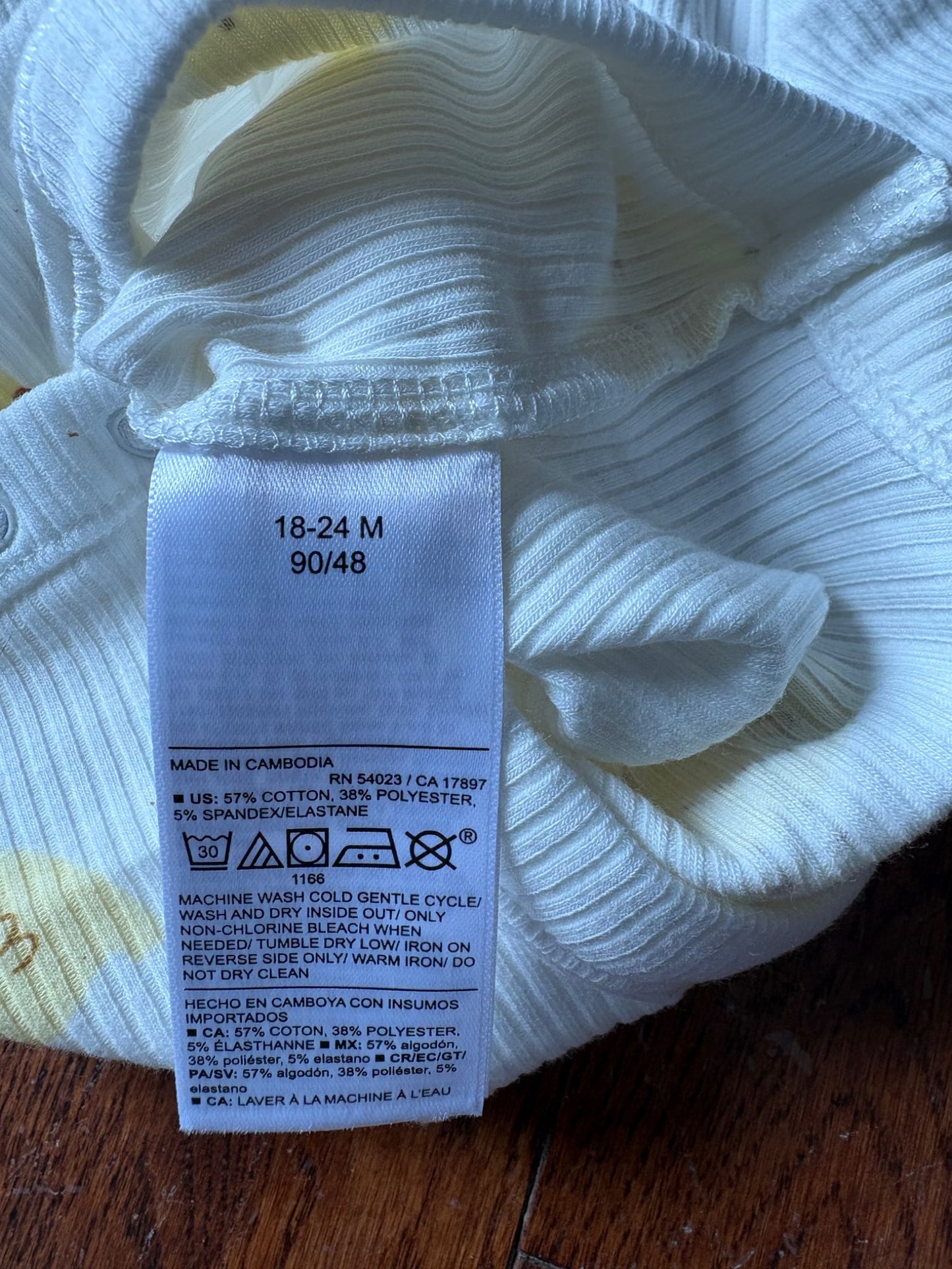 Brand New Old Navy Onesie 18-24 months, Kids 24 Month (18-24M)