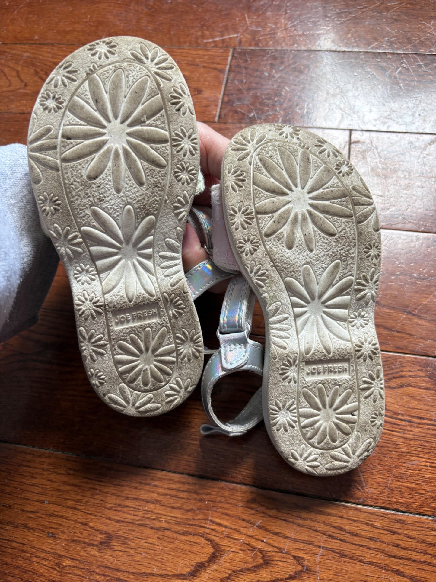 Joe Fresh sandals 10 toddler , Shoes 10 (Toddler:2-4yr)