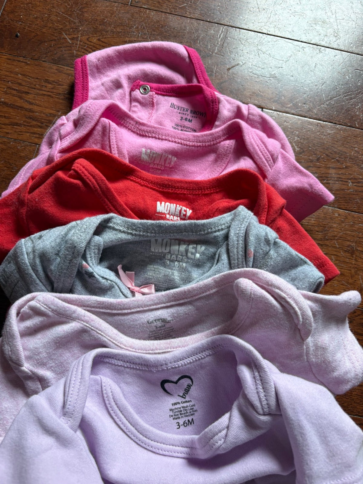 Set of 6 Onesies 3-6 months , Kids 6 Month (3-6M)
