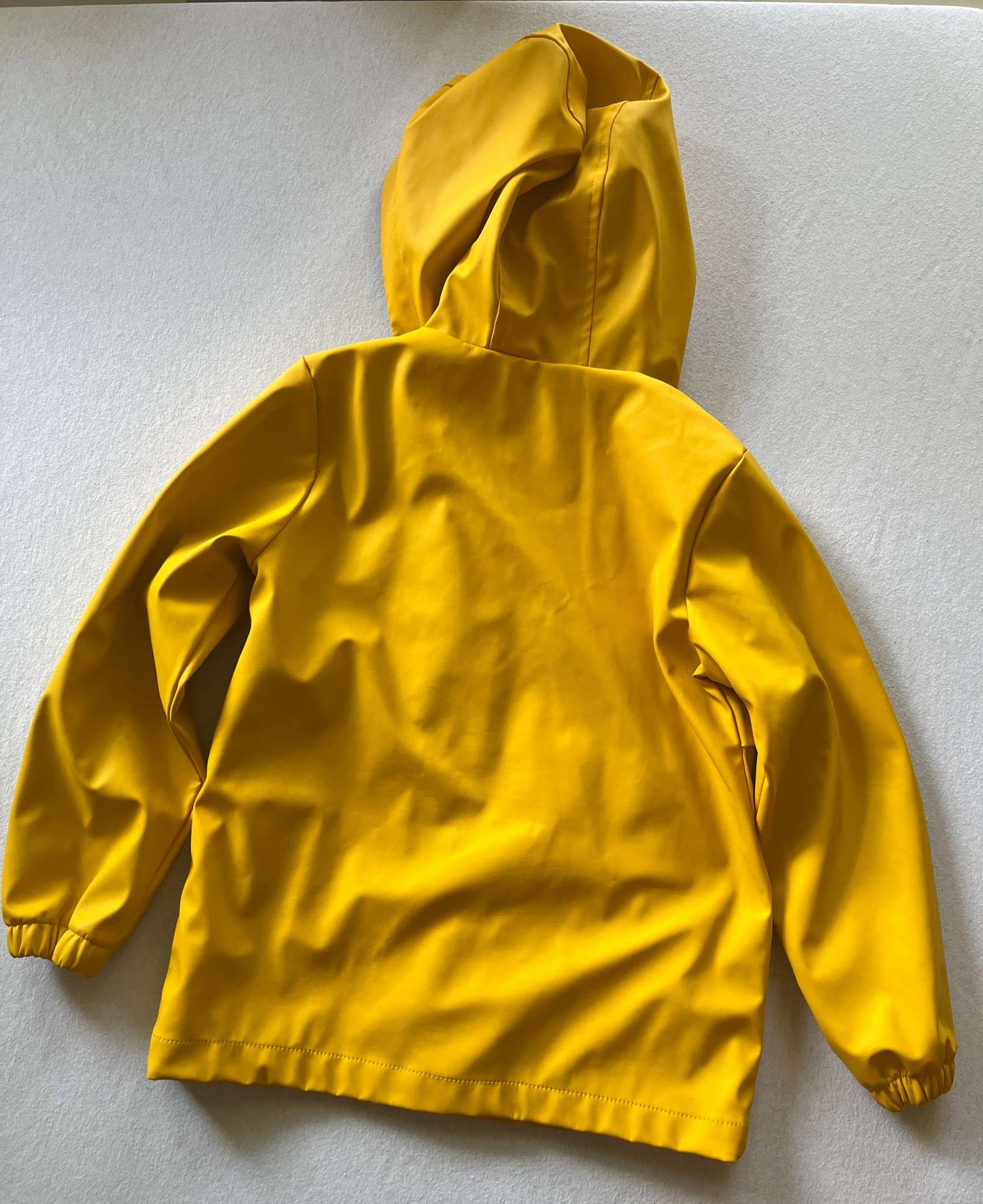 Yellow Raincoat, George, Size 6, Kids 6/6X (extra small)