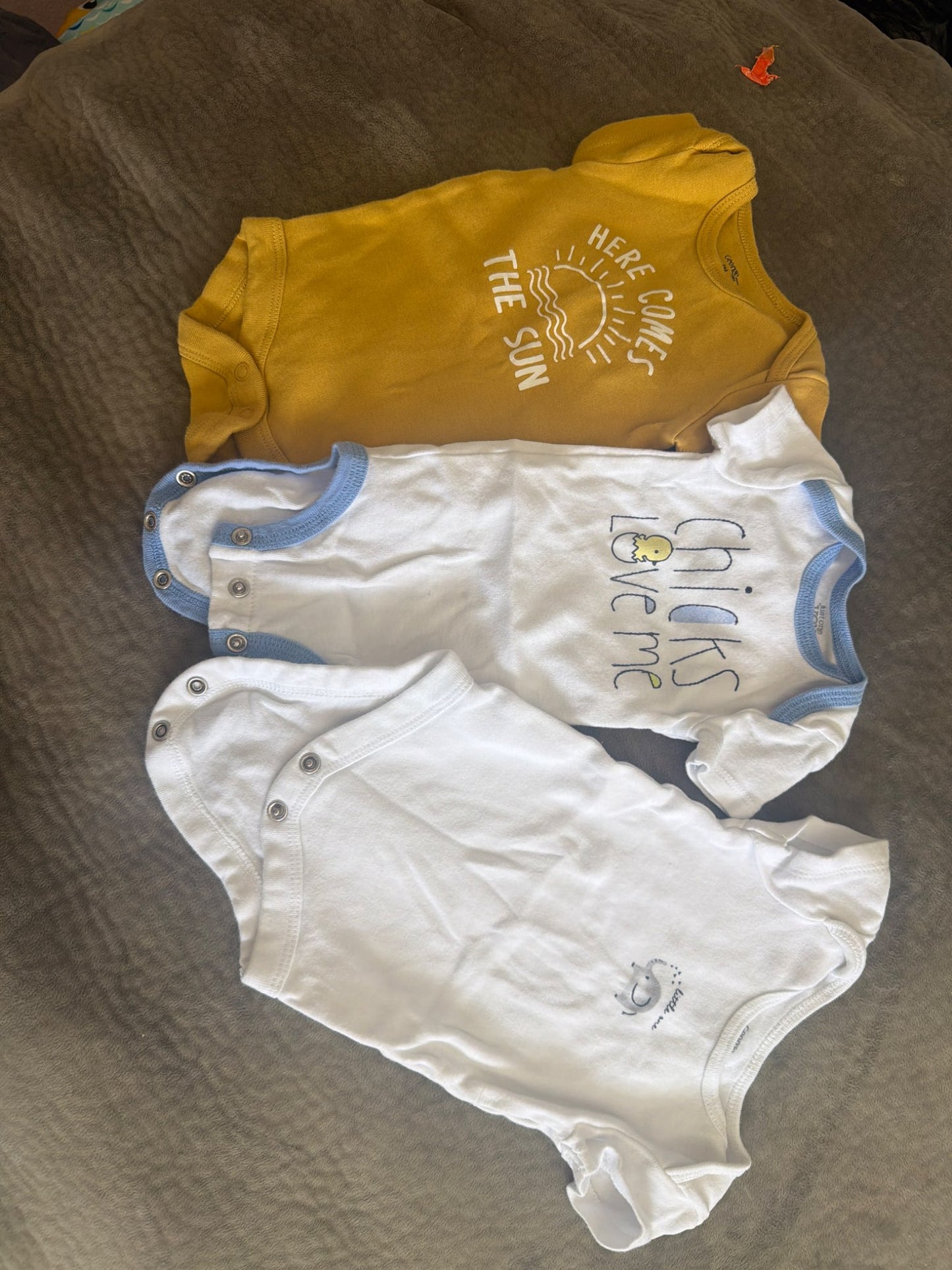 Assorted diaper shirts * newborn lot*, Kids Newborn