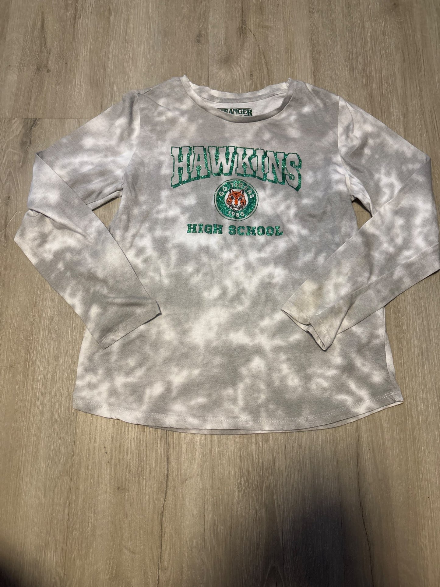 Stranger Things Hawkins Shirt size 14-16, Kids 14
