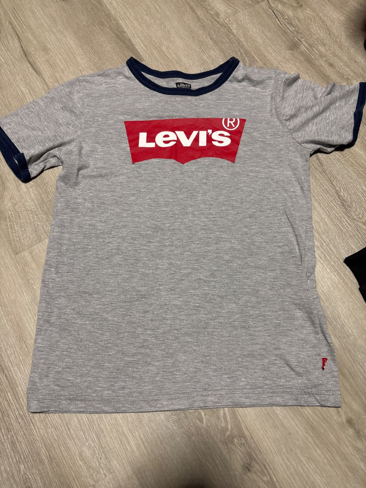 Levi’s Grey Shirt with original Logo 12-13, Kids 12
