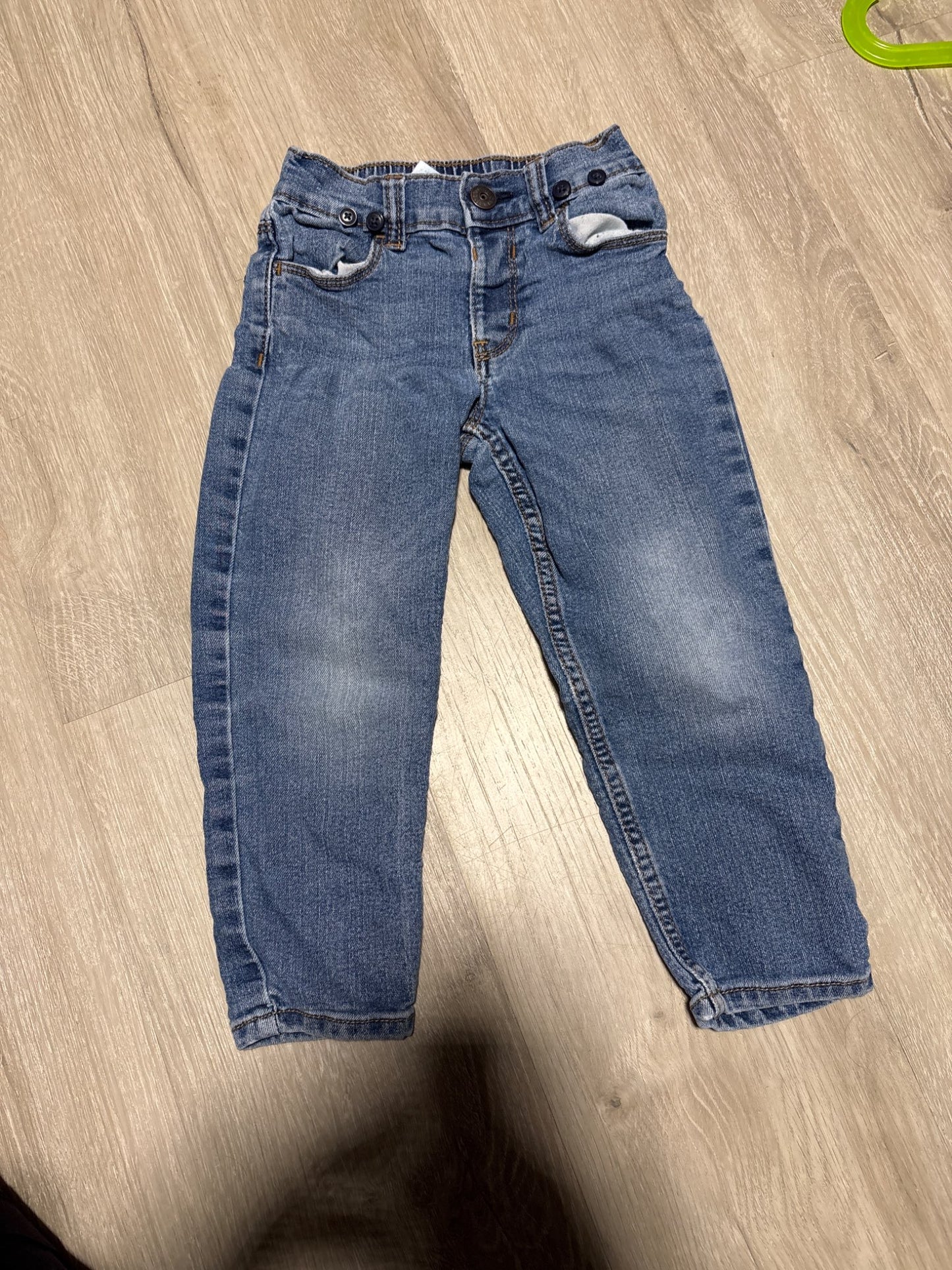 Oshkosh 3T straight Leg Jeans , Kids 3T