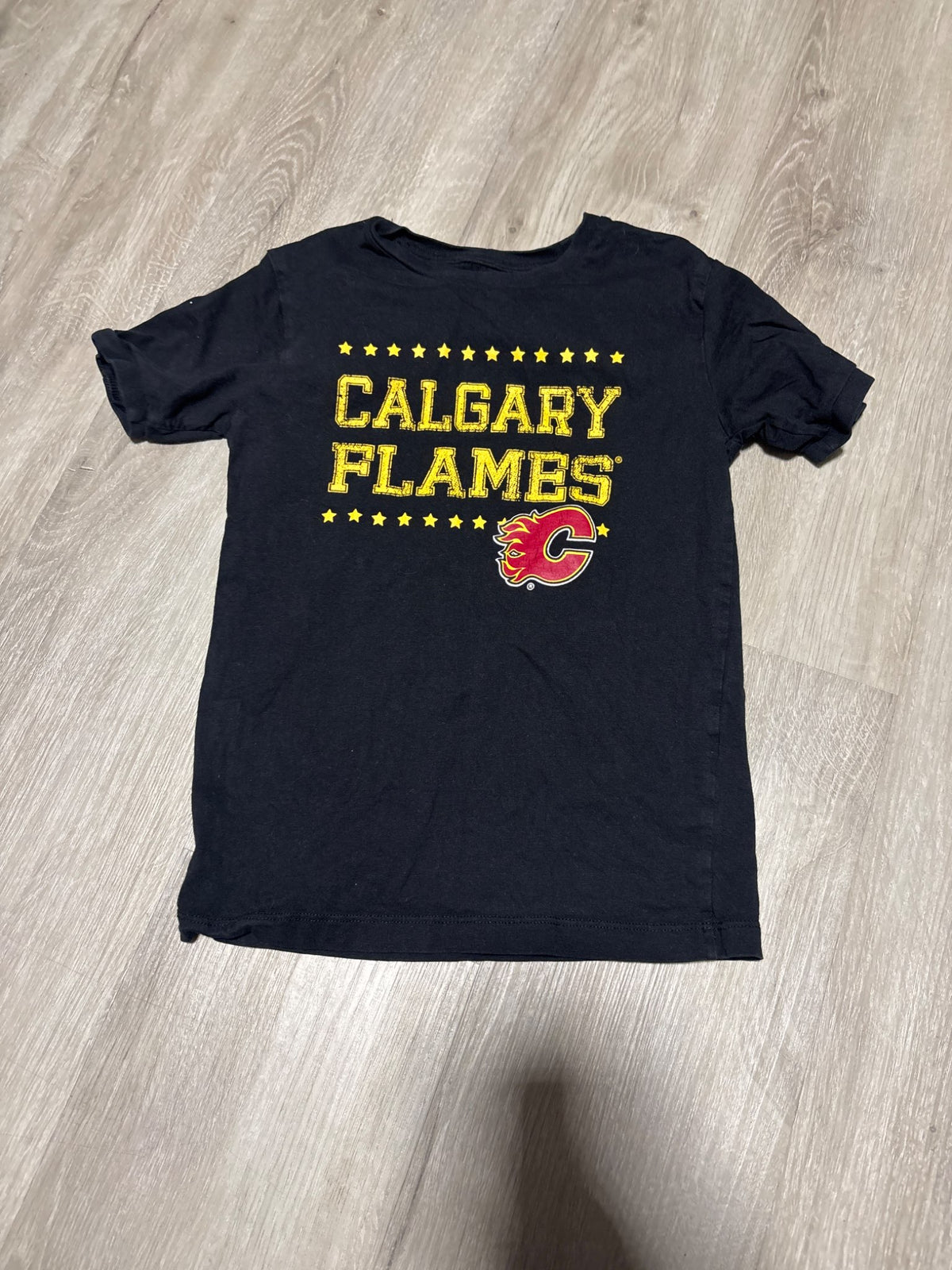 NHL Calgary Flames Black Shirt 7-8, Kids 7