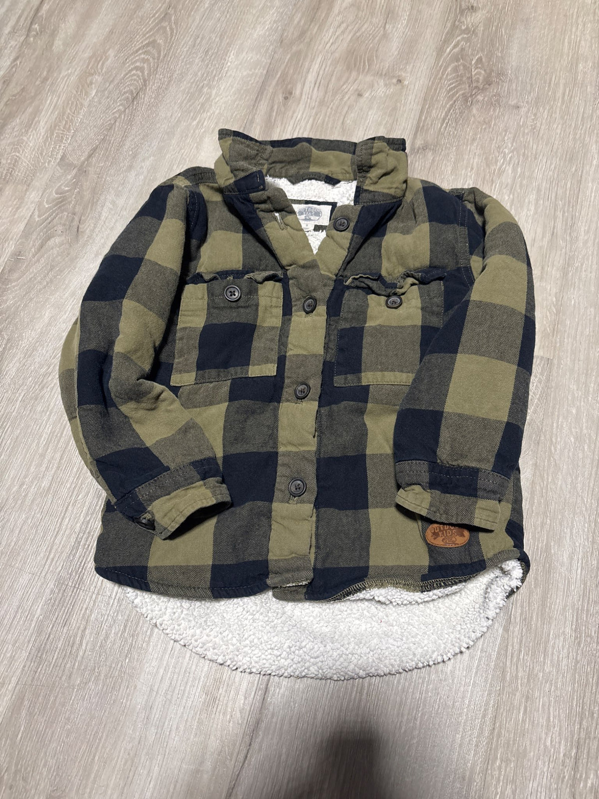 Outdoor kids Green Plaid Button Up Size Small , Kids 6/6X