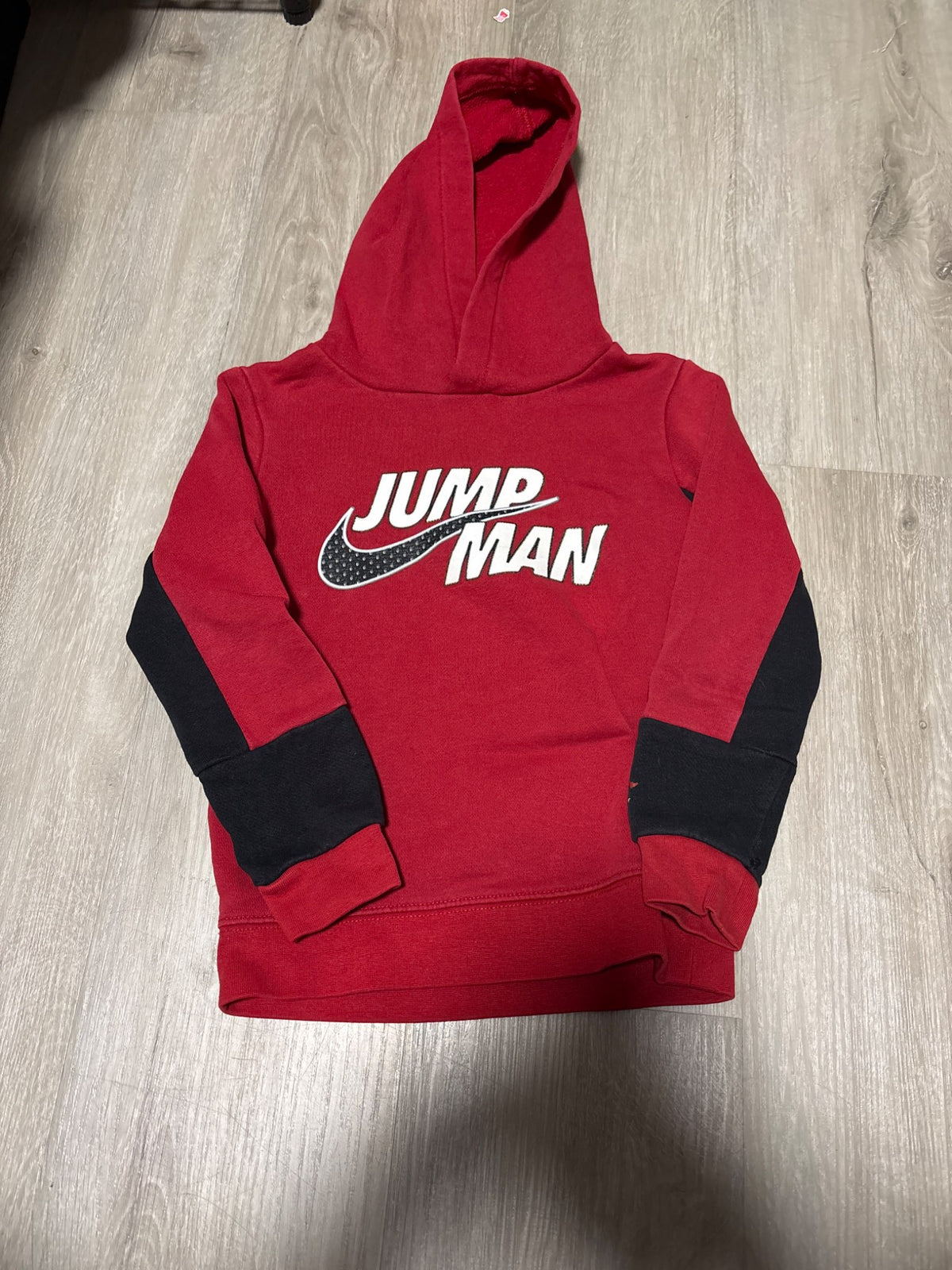 Jordan Red Pull Over hoodie 4T, Kids 4/4T