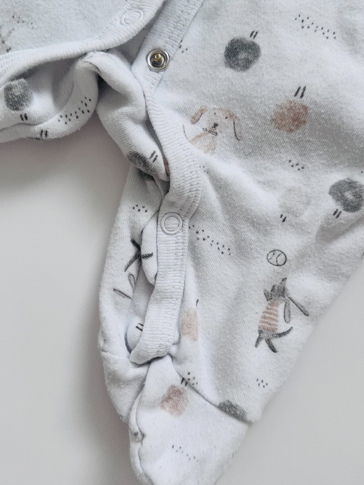 Bonjour Bebe Petit Chien footed onesie, Kids 3 Month (0-3M)
