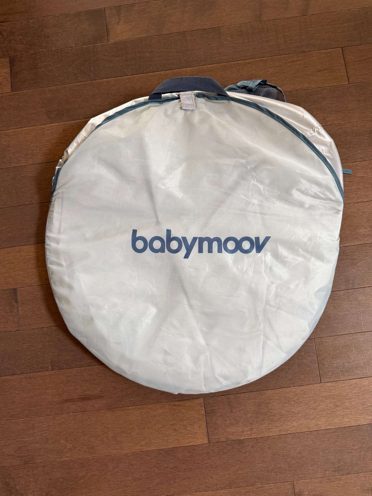 Baby Moov Anti-UV Baby & Toddler Pop-Up Beach Tent - MSRP $80, VGUC, blue