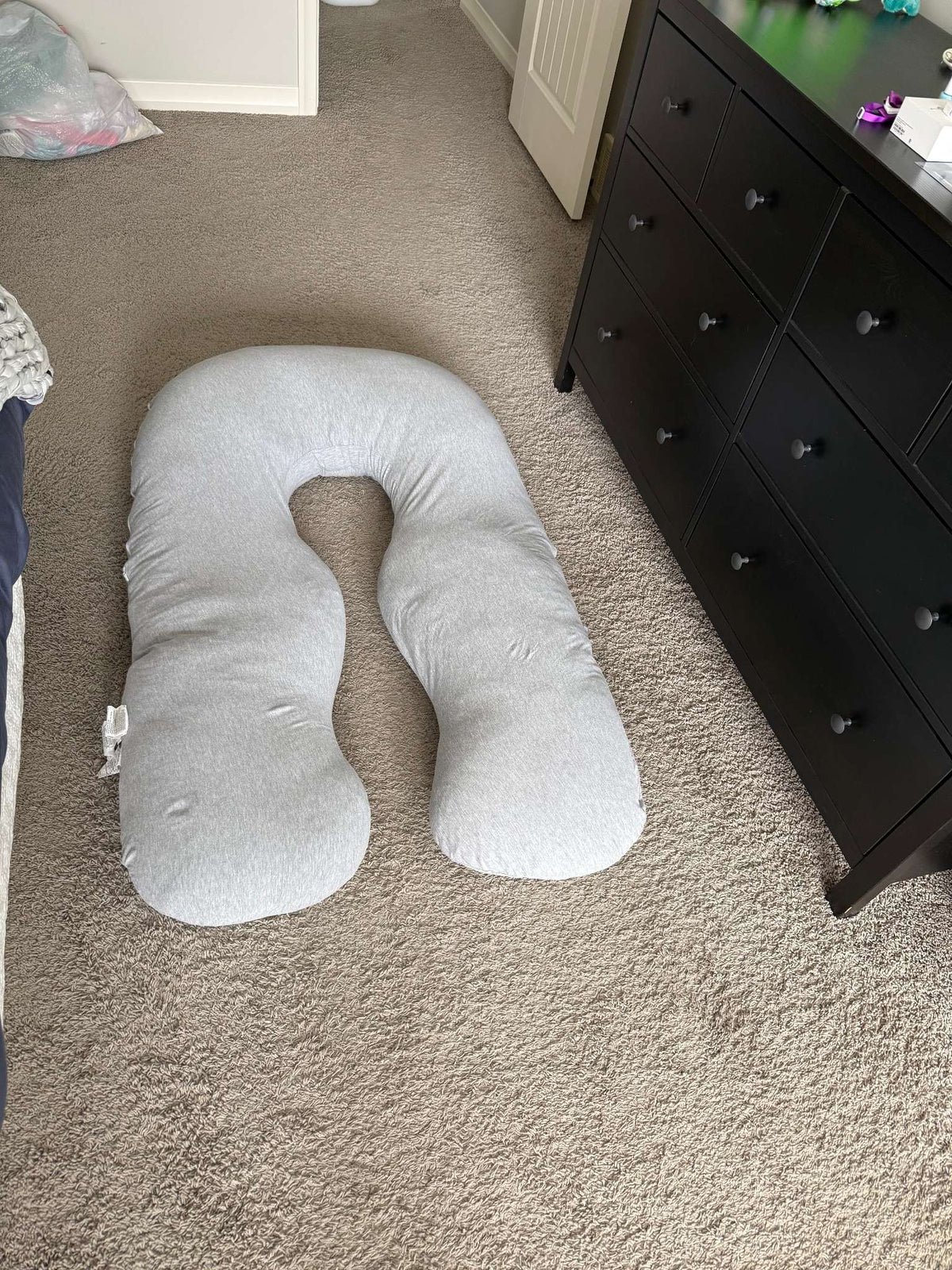Leachco U-Shaped Back 'n Belly Pregnancy Pillow (Grey), VGUC, MSRP $110