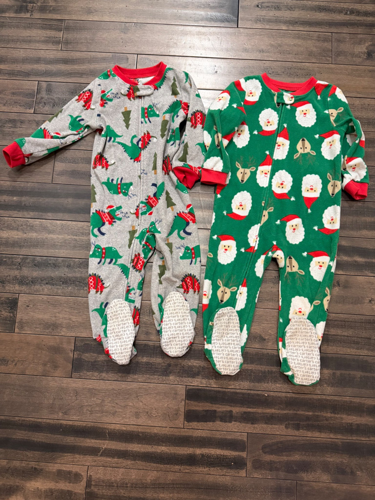 Carters Christmas sleepers, Kids 2T