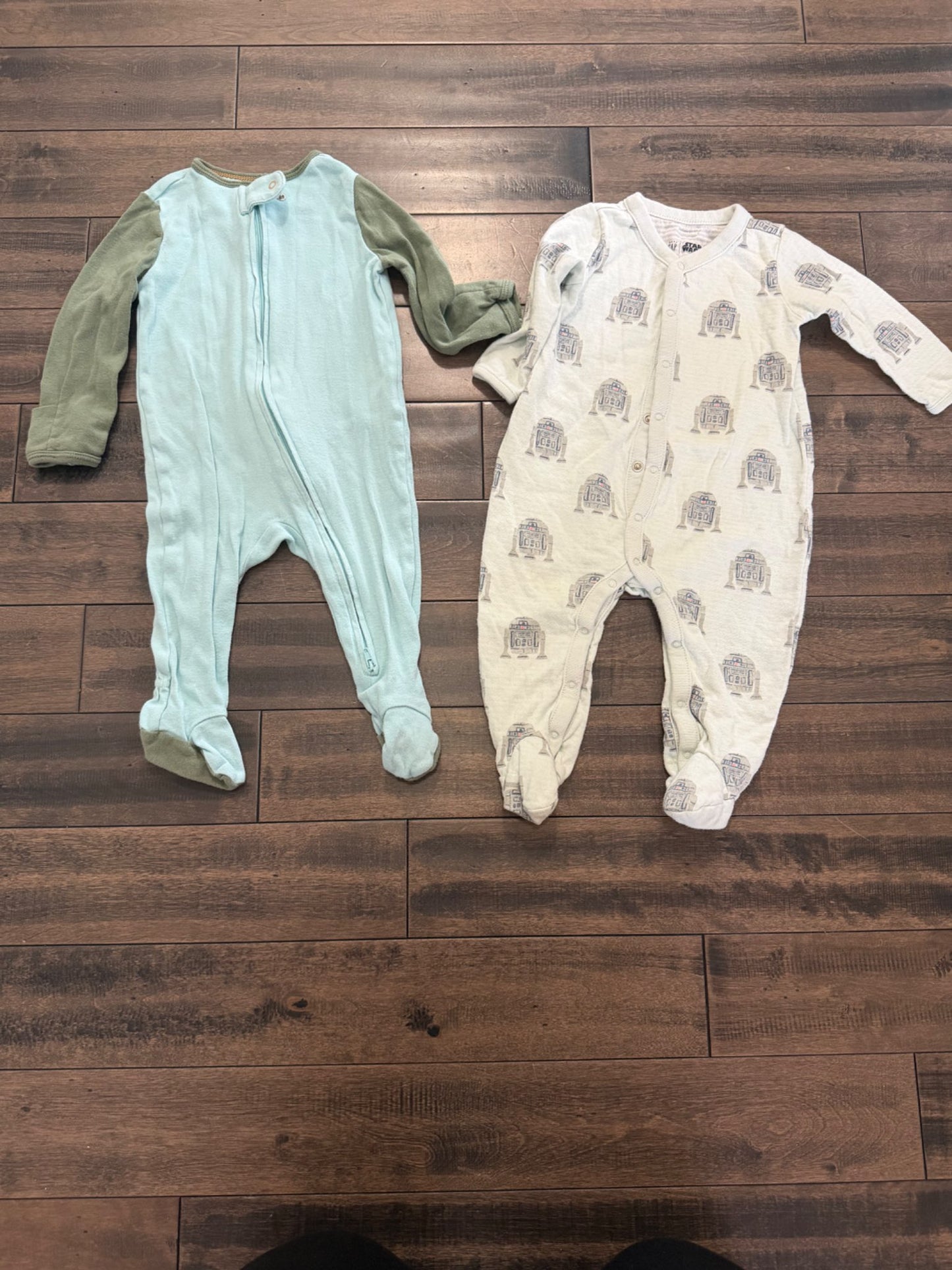 2 sleepers, Kids 9 Month (6-9M)