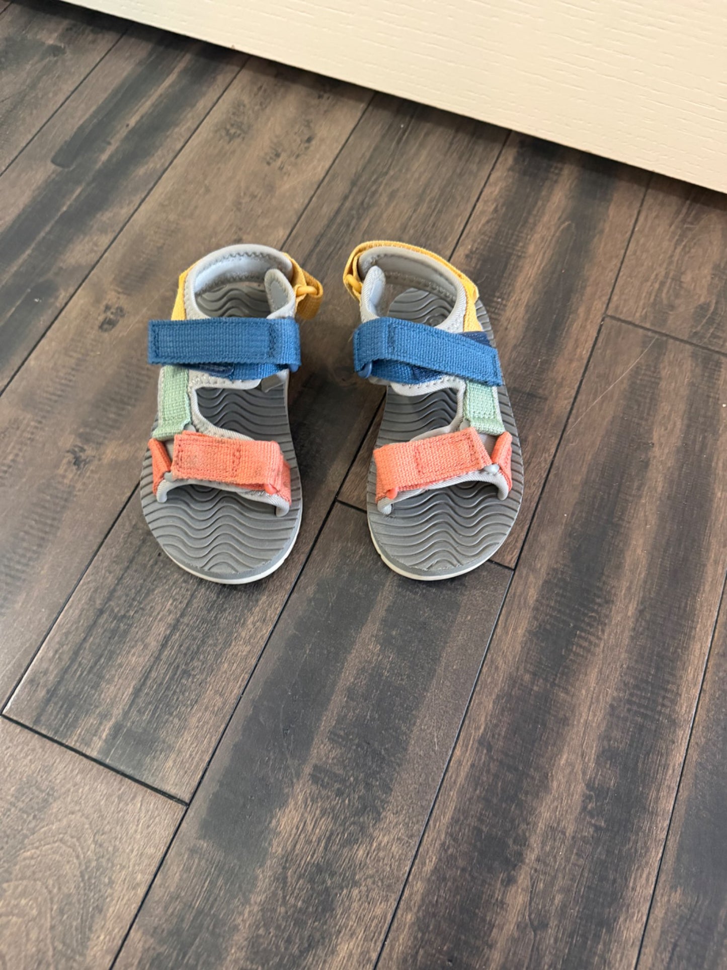Cat and Jack sandals, Shoes 7 (Walkers:12-24 mth)