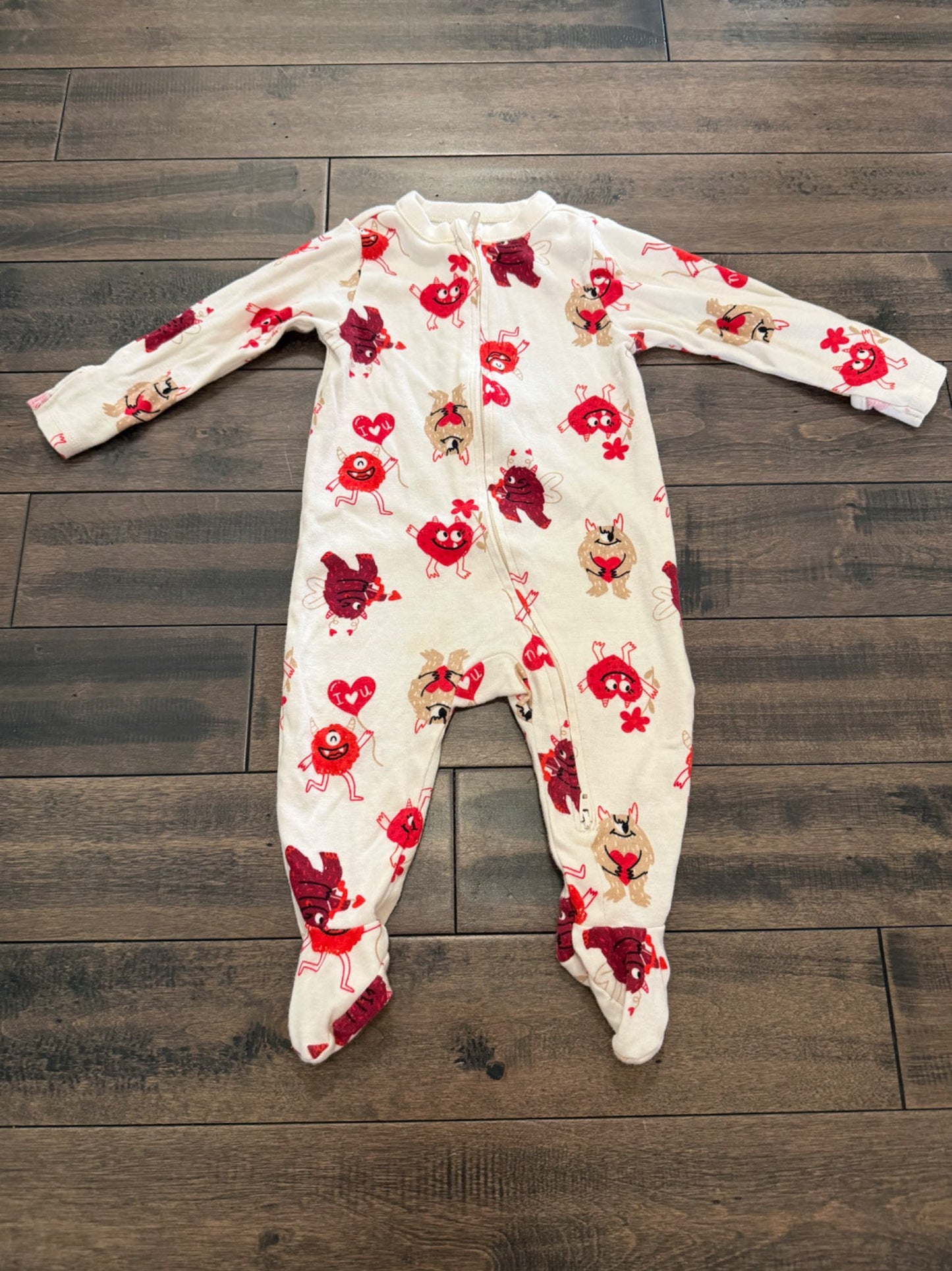 Old navy 6-9 month sleeper, Kids 9 Month (6-9M)