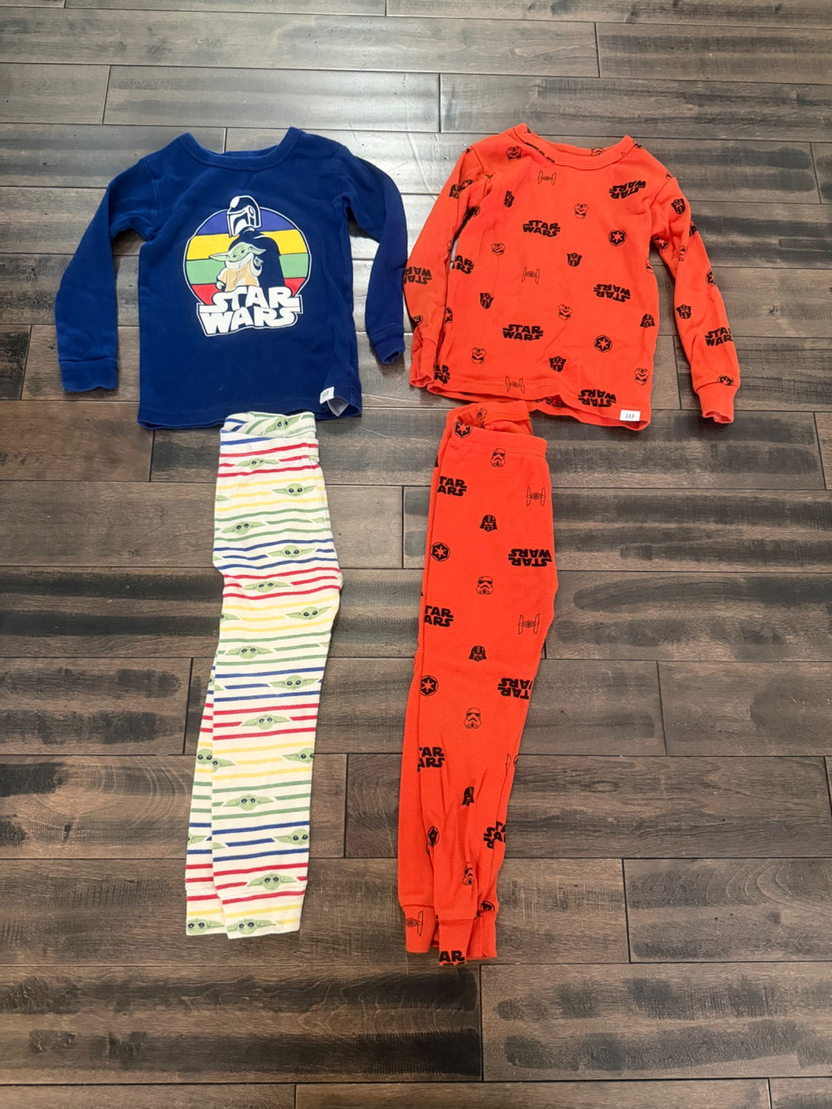 2 pairs gap Star Wars pajamas, Kids 3T