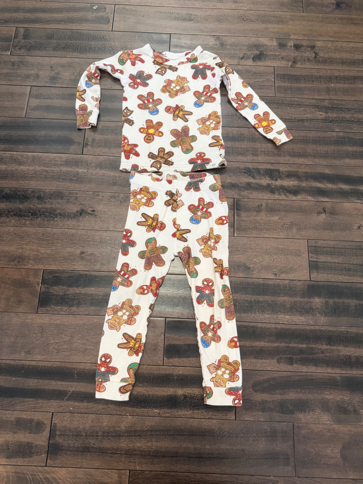 Marvel gingerbread pajamas, Kids 3T