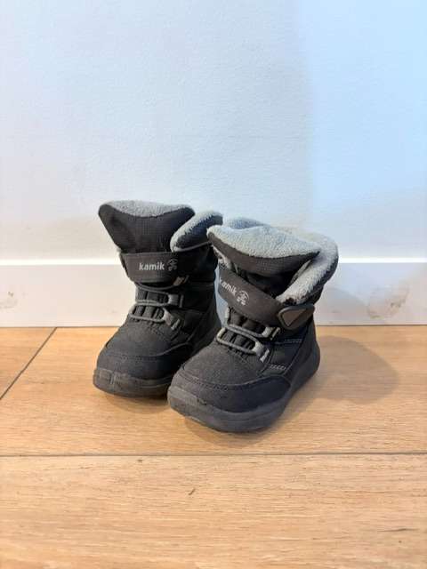 Kamik Toddler Size 6 Winter Boots, Shoes 6 (Walkers:12-24 mth)