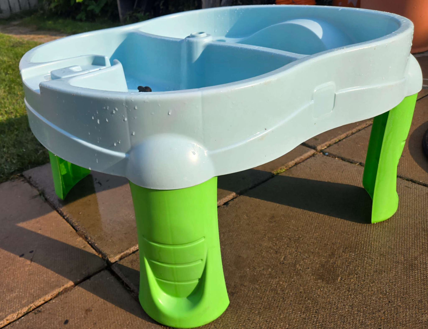 Step 2 Scoop and Splash Bay Playset