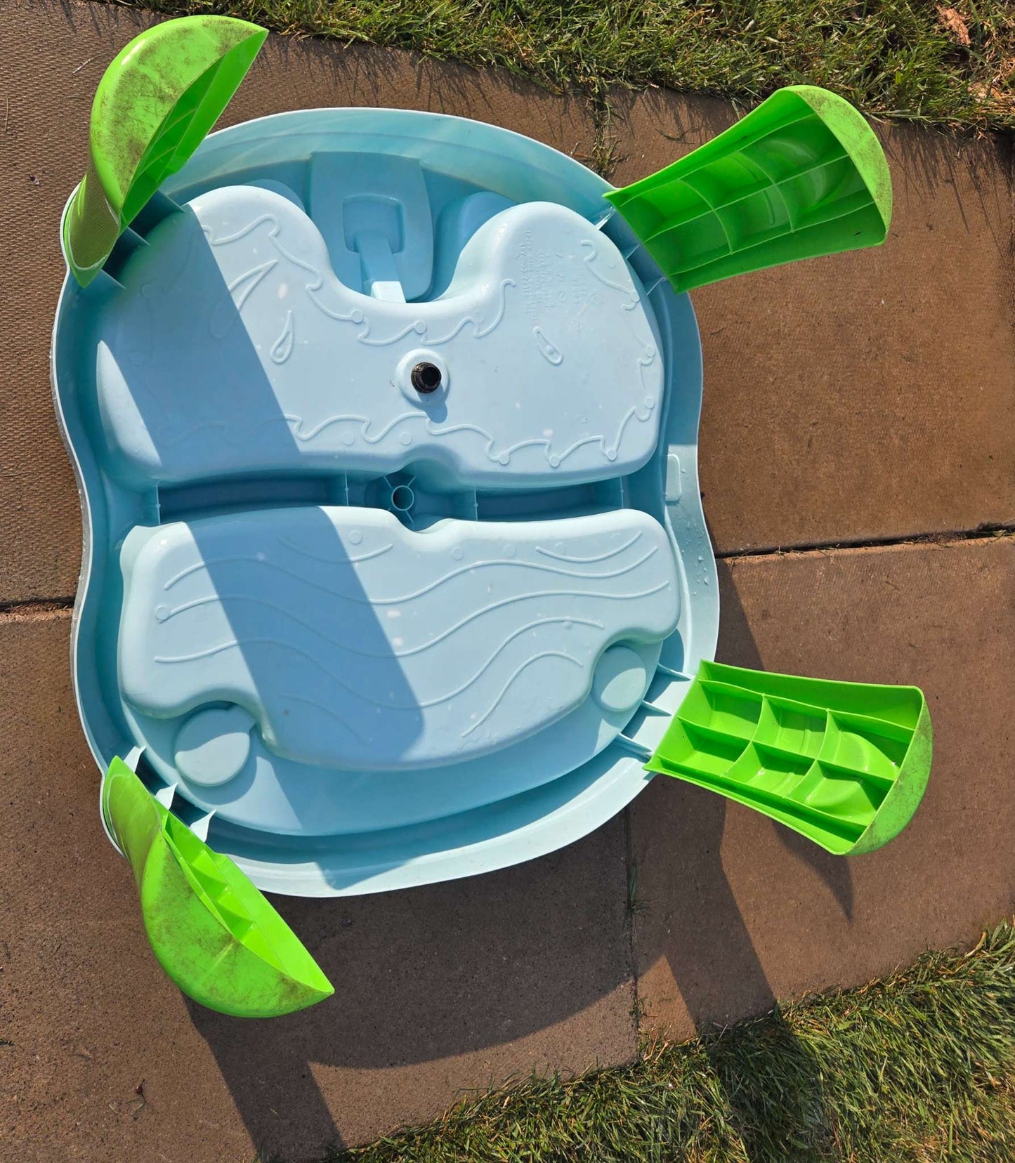 Step 2 Scoop and Splash Bay Playset