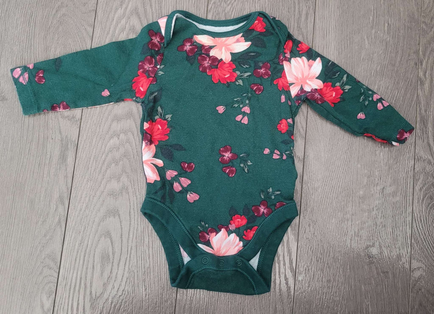 3 long sleeved onesies, 3-6 month, Kids 6 Month (3-6M)