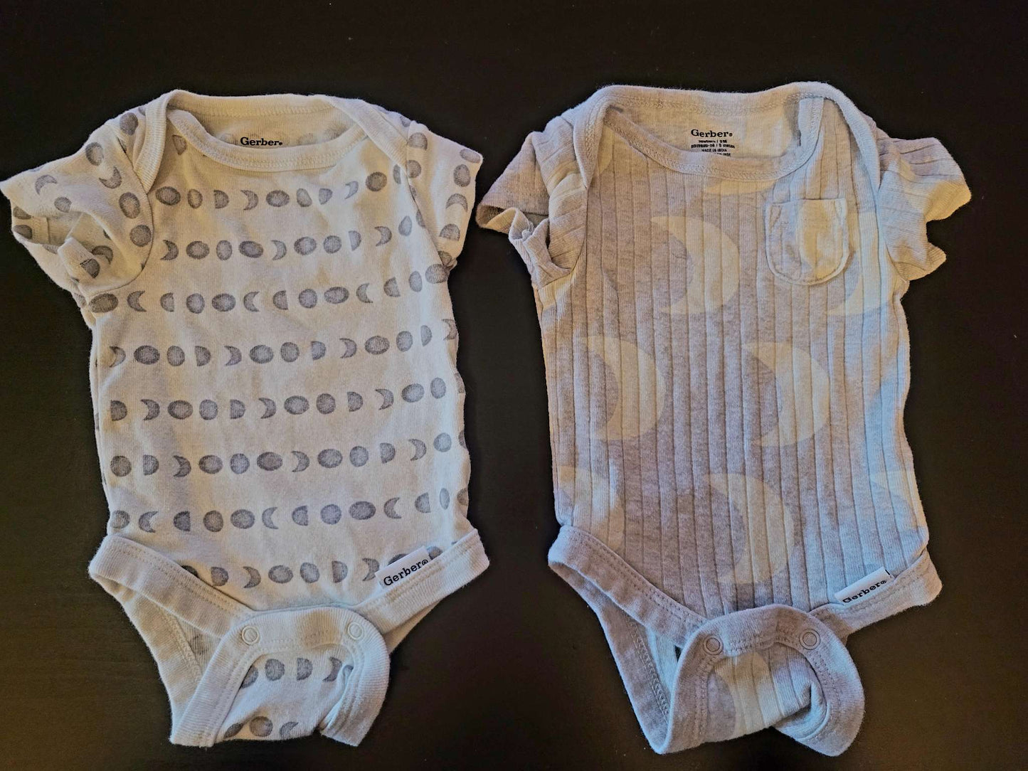 Three short-sleeved moon and rainbow onesies, Newborn, Kids Newborn