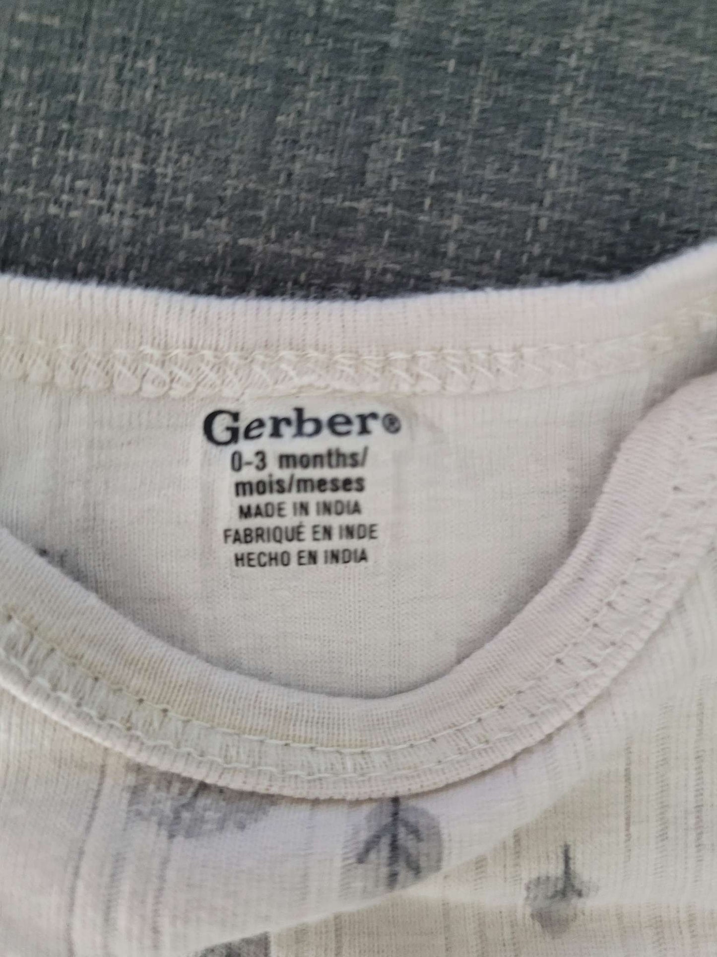 Gerber grey tree onesie, 0-3mo, Kids 3 Month (0-3M)