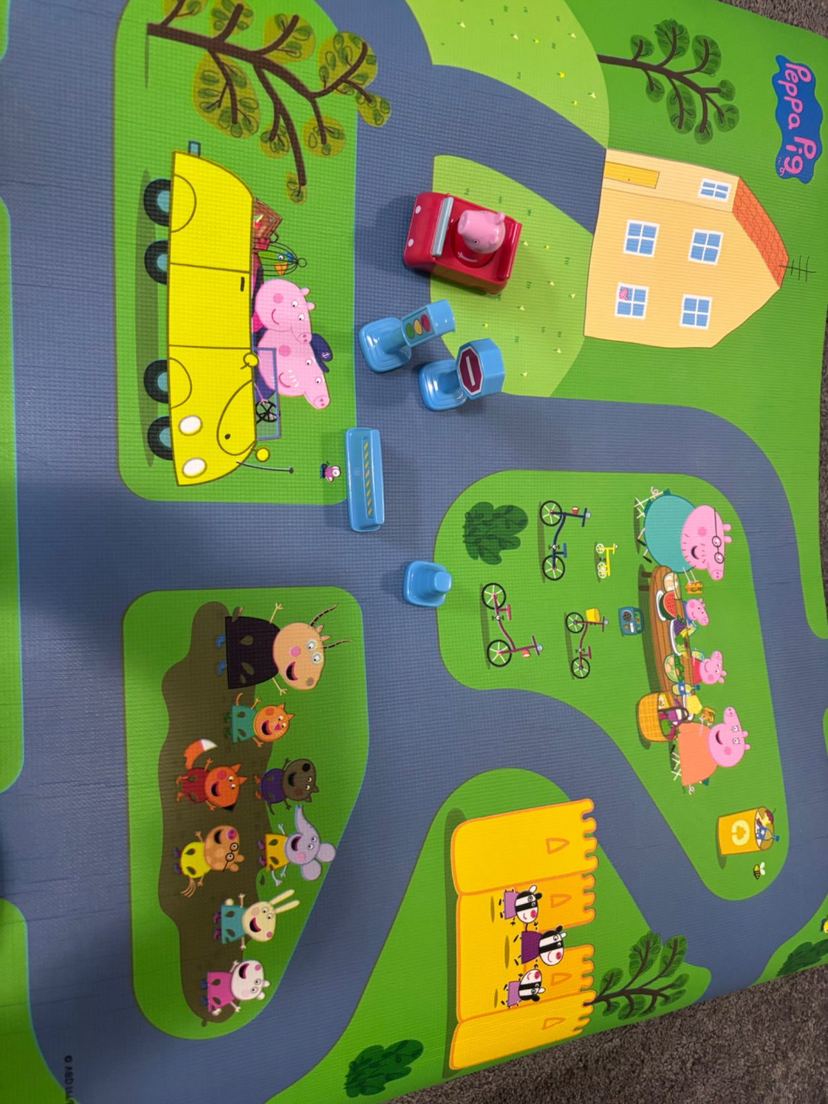 Peppa pig play mat