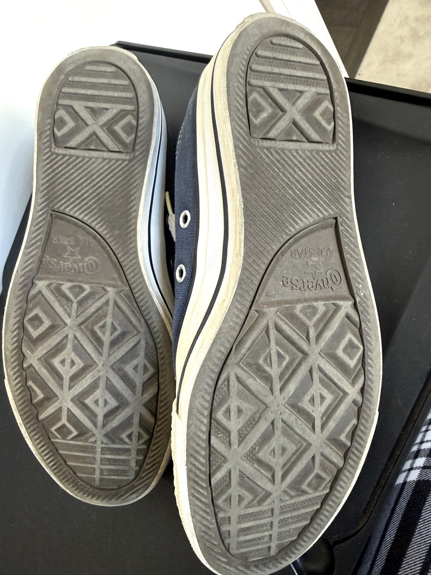 Converse shoes, Shoes 4.5 (Big Kids:8–12yr)