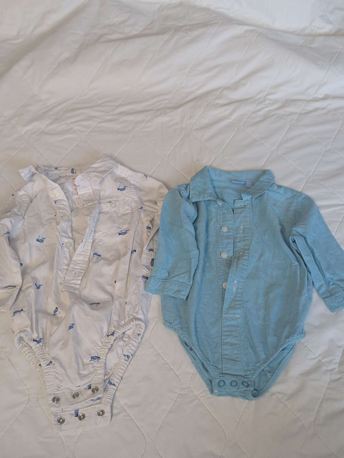 Bundle of 2 dress onsies, blue one and white with whales, Kids 9 Month (6-9M)