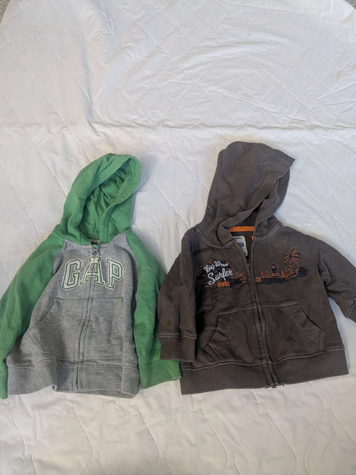 Bundle of 2 zip up hoodies, 6-12 months, Green and brown, Kids 9 Month (6-9M)